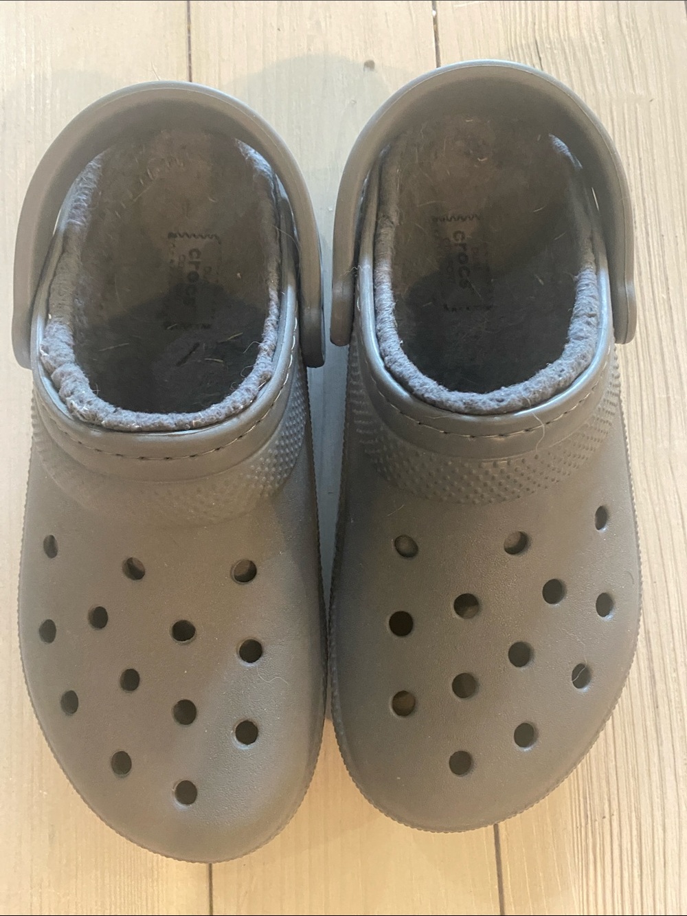 CROCS Men's Lined Classic Clog — Gray